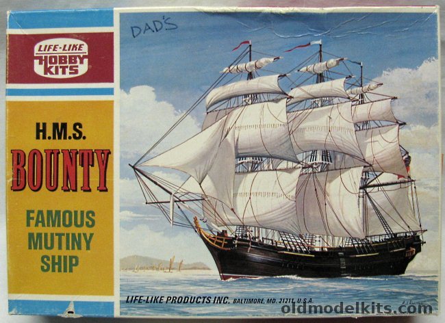 Life-Like HMS Bounty Famous Mutiny Ship, B250-125 plastic model kit